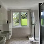 Ideal Fuer Firmen Und Berufsreisende - Moderne Naehe Hamburg, Mit Gemeinschaftsbad & Kueche Vandrarhem