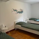 Ideal Fuer Firmen Und Berufsreisende - Moderne Naehe Hamburg, Mit Gemeinschaftsbad & Kueche Grosshansdorf