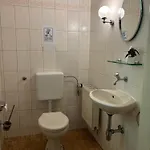 Vandrarhem Ideal Fuer Firmen Und Berufsreisende - Moderne Naehe Hamburg, Mit Gemeinschaftsbad & Kueche *