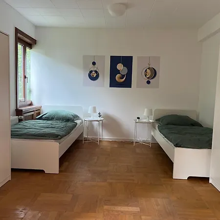 Moderne Naehe Hamburg, Mit Gemeinschaftsbad & Kueche