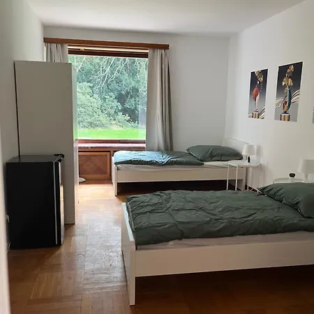 Moderne Naehe Hamburg, Mit Gemeinschaftsbad & Kueche