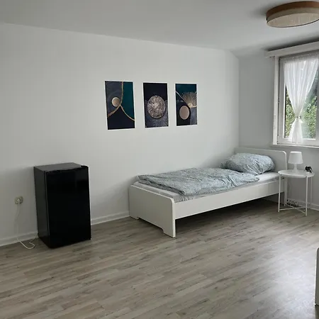 Moderne Naehe Hamburg, Mit Gemeinschaftsbad & Kueche