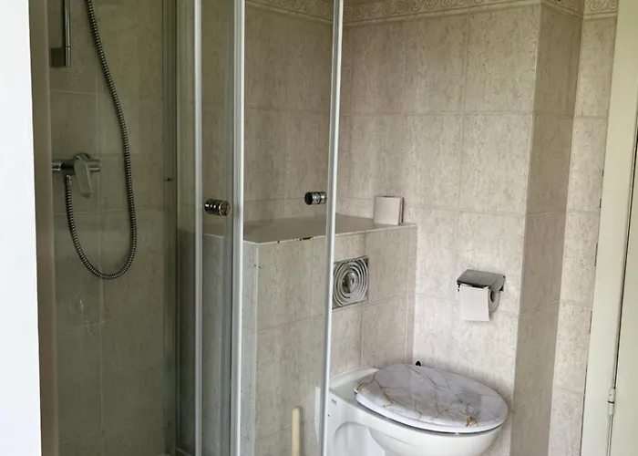 Moderne Naehe Hamburg, Mit Gemeinschaftsbad & Kueche Vandrerhjem