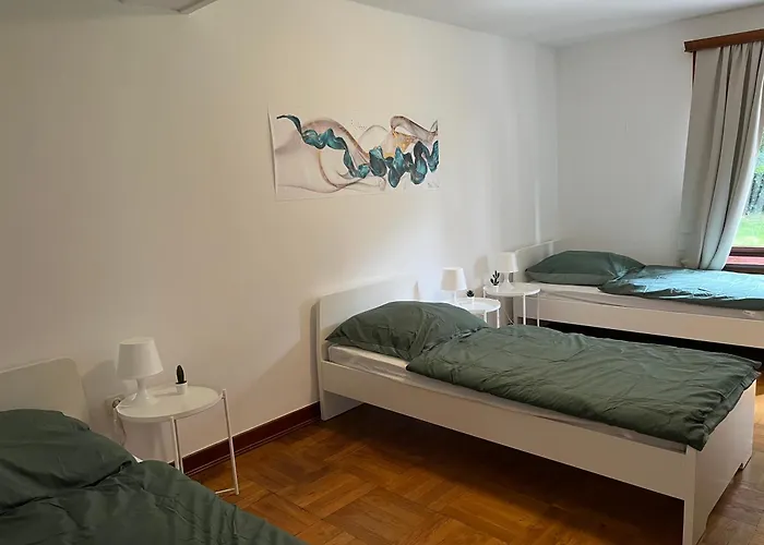 Moderne Naehe Hamburg, Mit Gemeinschaftsbad & Kueche Grosshansdorf